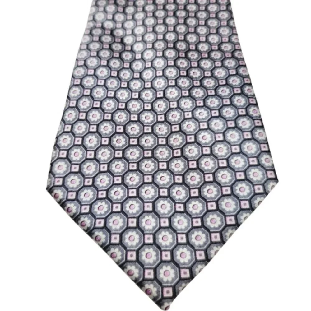 Pierre Cardin Paris 100% Silk Tie - Picture 2 of 3